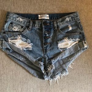 ONE Teaspoon Distressed Bandits Shorts